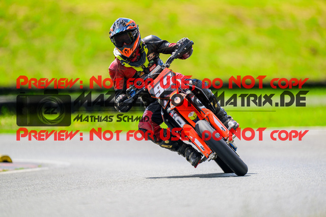 MaZZes_FotoMatrix_240623_6007705_8731 | UE40