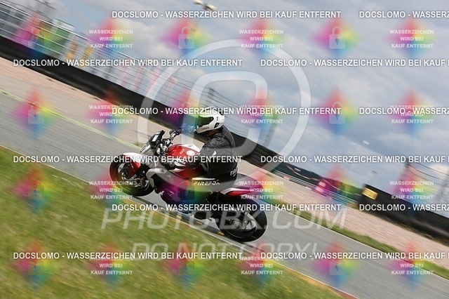 2016-07-01-PBK-2769 | Sportfotografie; SlowMotion; Video; Rennstrecke; Hafeneger; RSE; Speer; Trackday; Motorsportarena; Hockenheimring; Brno; Most; Barcelona; Valencia, Benny; Kaetzmer;