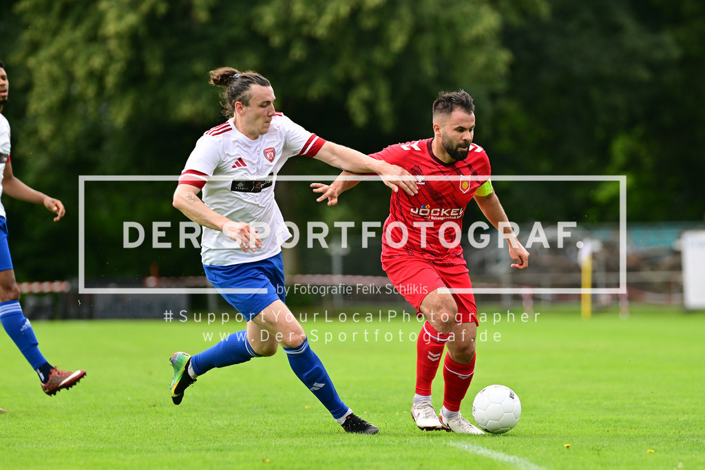 Fußball I Herren I Saison 2025-2026 I Oberliga I 1. Spieltag I HT16 - Nikola Tesla I 02615 | Der Sportfotograf. - Realisiert mit Pictrs.com