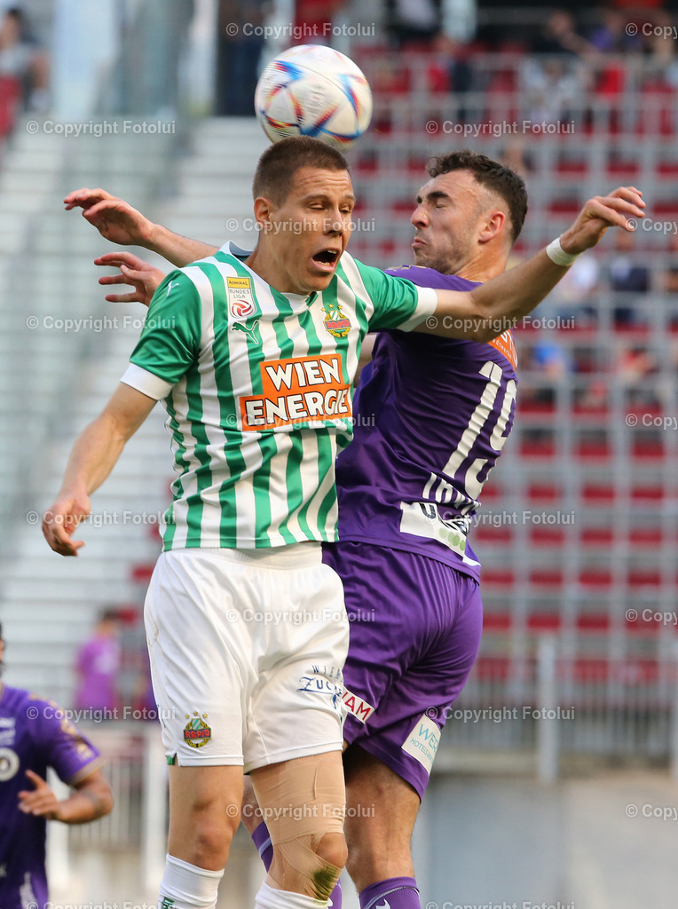 A_LUI_03062023_01 | SPORT,FUSSBALL,ADMIRAL BUNDESLIGA AUSTRIA KLAGENFURT-SK RAPID WIEN 03.06.2023 IM BILD: ANDREW IRVING (KLAGENFURT) UND ALEKSA PEJIC (RAPID) FOTOLUI/MW