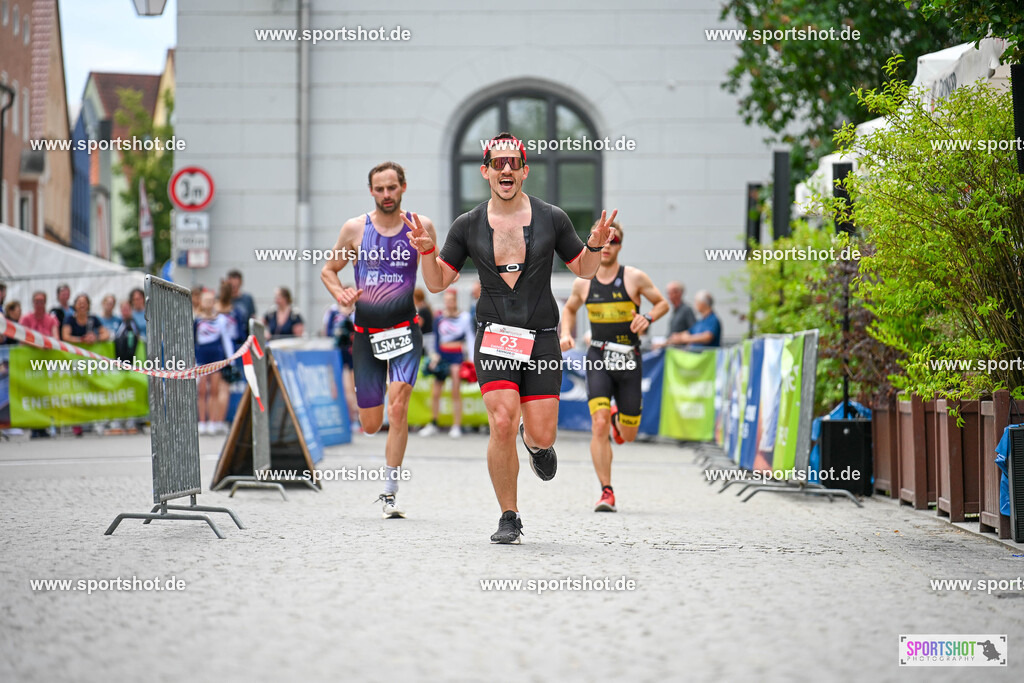 SZI_6280 | Stadttriathlon Erding 2025. #yourpictrs #sportshot_your_pictrs @Sportshotphotography #stadttriathlonerding Copyright: www.sportshot.de