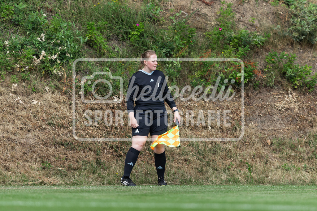 Fußball I Frauen I Testspiel I SpVg Aurich - DJK Arminia Ibbenbüren I 15393 | realhellocedii - Realisiert mit Pictrs.com