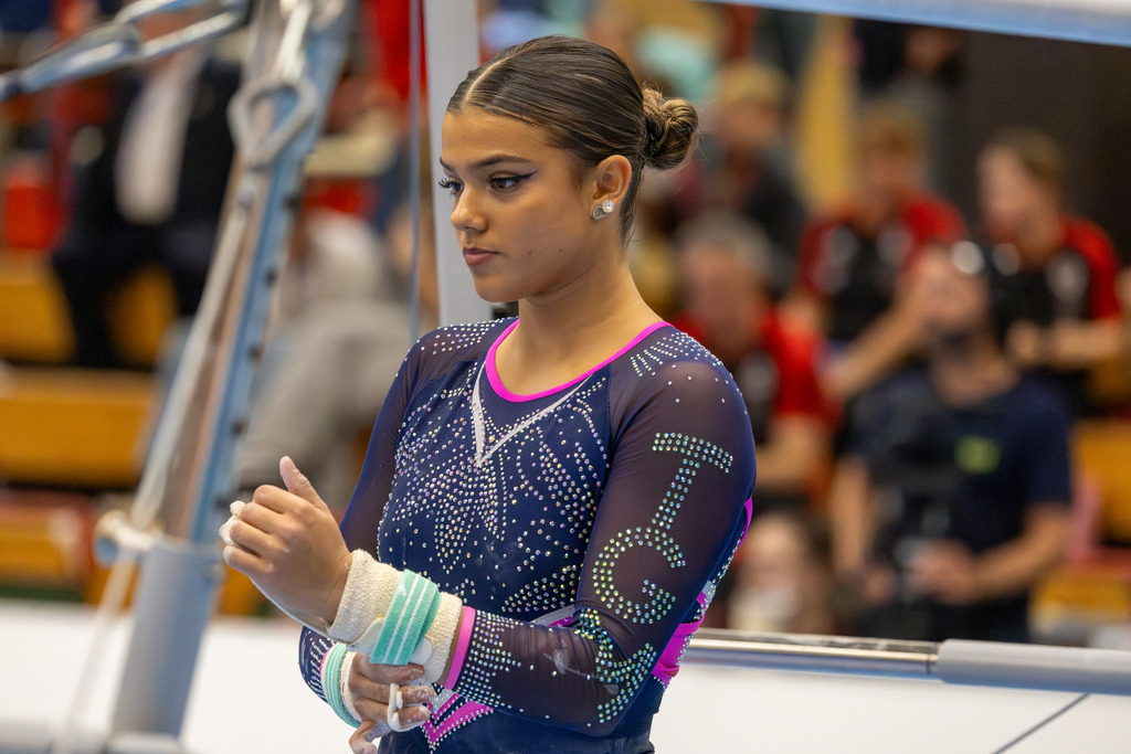 Deutsche Turnliga DTL (Bundesliga) der Frauen, 3. Wettkampftag 2025 in Ketsch***Kiara Raffin (TG Mannheim) am Stufenbarren | Deutsche Turnliga DTL (Bundesliga) der Frauen, 3. Wettkampftag 2025 in Ketsch***Kiara Raffin (TG Mannheim) am Stufenbarren - Realisiert mit Pictrs.com