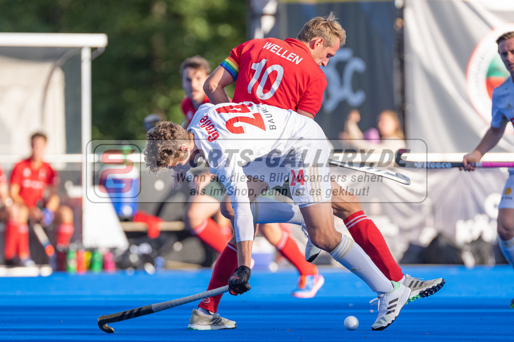 HK_20221008_100547 | 1. Bundesliga Herren Crefelder HTC - Rot-Weiss Köln am 8.10.2022 Crefelder HTC, Krefeld , Niklas Wellen ( Crefelder HTC 10 ) , Johannes Große ( Rot-Weiss Köln #24 )