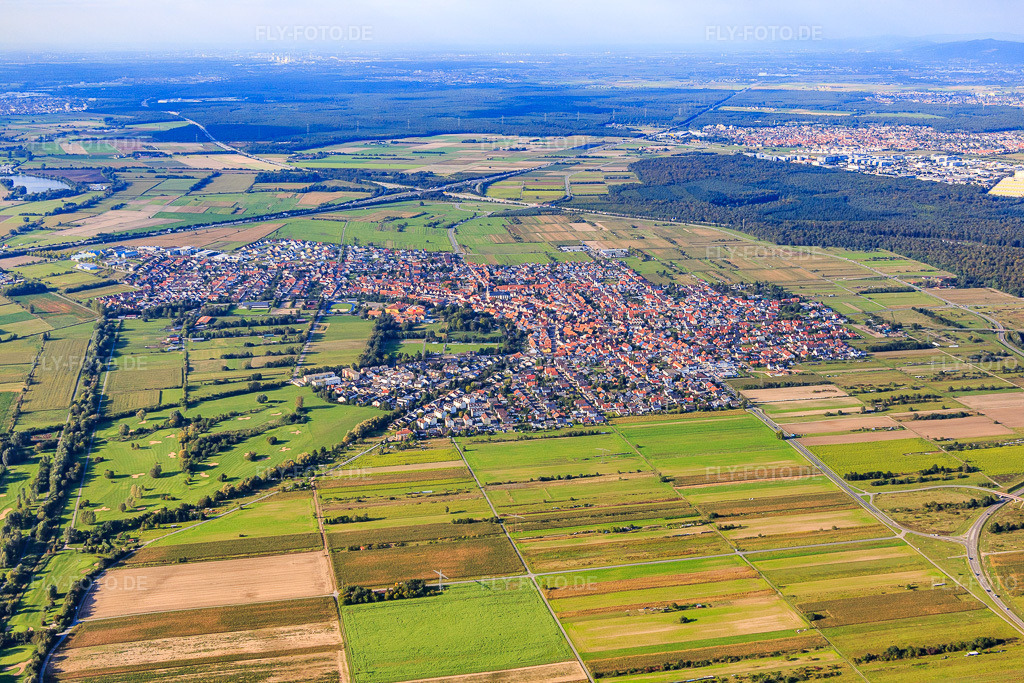 Luftbild: Ortsansicht von Südwesten im Ortsteil Rot in St. Leon-Rot im Bundesland Baden-Württemberg in Deutschland. Foto: IMG_073525.jpg vom 26.09.2014 durch Werner Riehm/FLY-FOTO.deAuflösung des Originals: 5472 x 3648 px