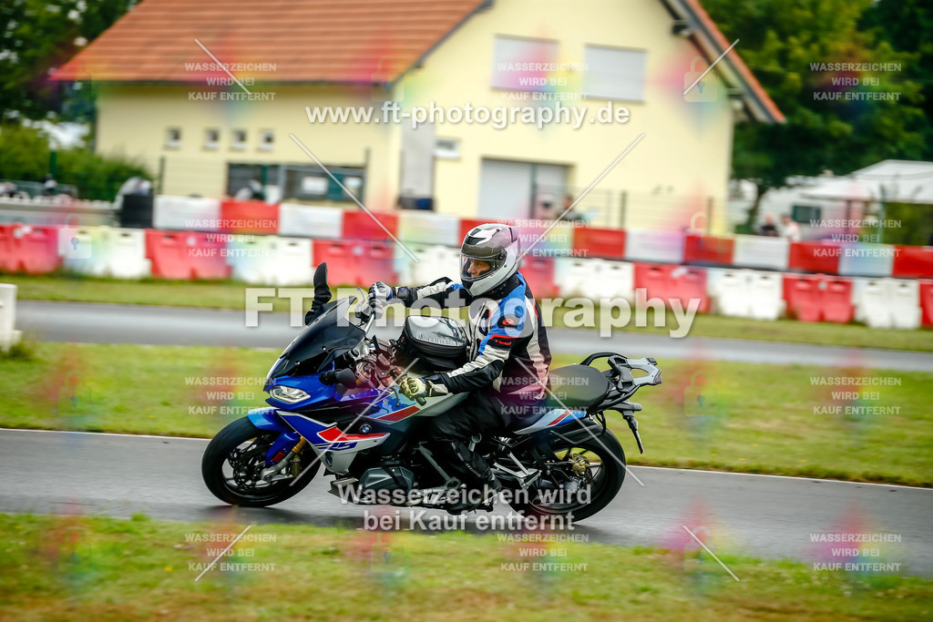 VBK-4150 | Hier findet Ihr Bilder von Touristenfahrten auf der Nürburgring Nordschleife oder von anderen Veranstaltungen die ich besucht habe. Viel Spass beim Durch Schauen 