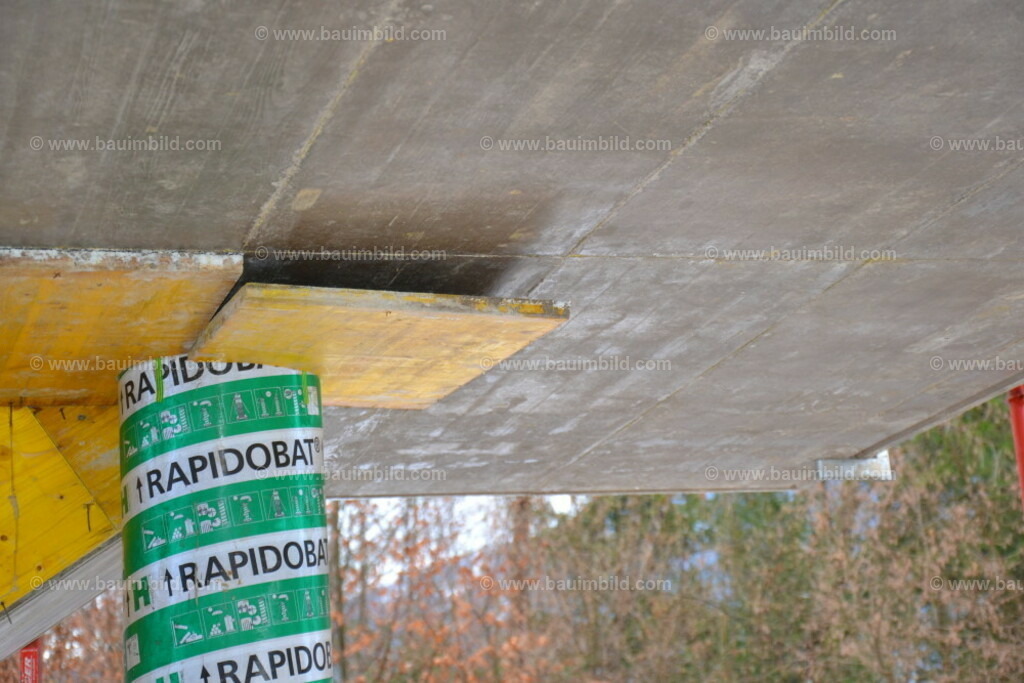 bib-lg04-betonarbeiten-decken-0683 | Nach LV-Leistungsgruppen sortierte Detailfotos über den Bau eines Hauses. Alle Hausbau-Bilder direkt vom Urheber und Autor der Website Haus-Selber-Bauen.com