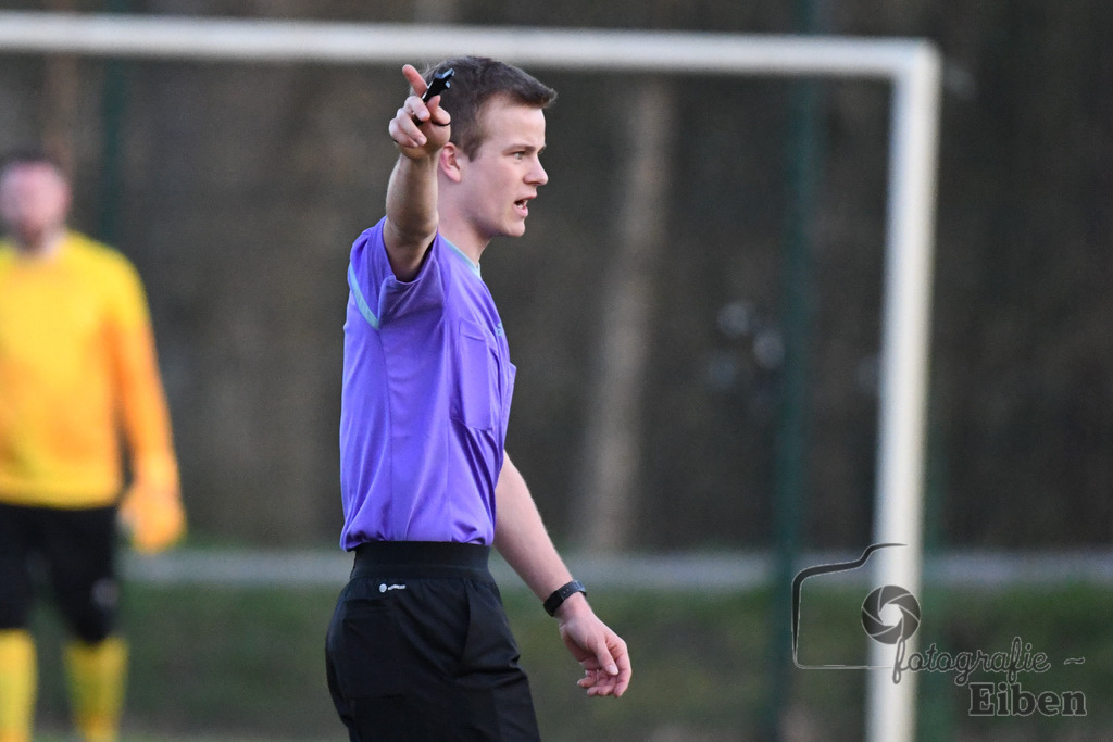 SG FriPe-FC Rastede | Herren Kreisliga; SG FriPe (rot)-FC Rastede (blau) am 21.04.2023; in Petersfehn (A-Platz), Photo: Philip Eiben 2023 - Realisiert mit Pictrs.com