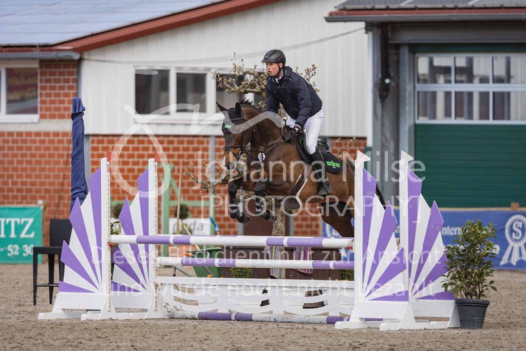 230411_Mühlen_02SprPf-A-262 | Deine schönsten Turniermomente als professionelle Fotos! Entdecke hochwertige Pferdesport-Fotografie im Online-Shop. Jetzt Fotos finden & bestellen!