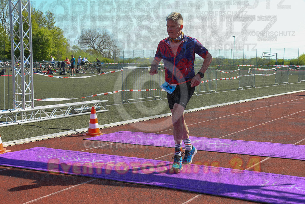 220424_1143_EX1_4917 | Sportfotografie im Rhein-Sieg Kreis, Köln, Bonn, NRW, Rheinland Pfalz, Hessen, etc. Unser Tätigkeitsfeld umfasst den Laufsport vom Volkslauf über den Marathon, Duathlon, Triathon bis zum Ultralauf wie Kölnpfad Ultra oder Schindertrail.