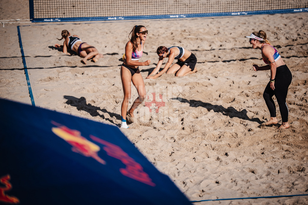 Beachvolleyball | Frauen | Deutsche Meisterschaften 2025 Timmendorfer Strand | 04.09.2025 | v.l. Rika Dieckmann und Sandra Ferger jubeln