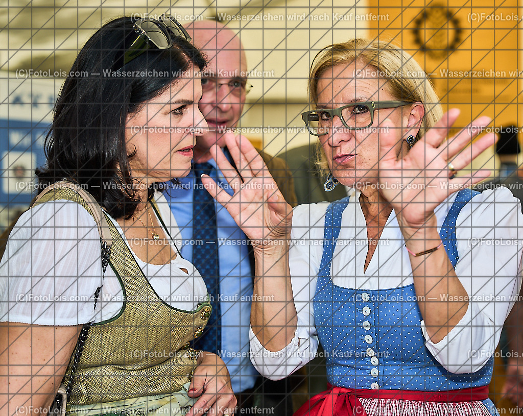 ALP9513_MESSE_LAND-FORST-JAGD_Moser-MicklLeitner | (C)FotoLois.com, Alois Spandl, WIESELBURGER MESSE LAND-FORST-JAGD, Eröffnung mit Messerundgang mit BM Norbert Totschnig, LH Johanna Mickl-Leitner, LH-Stv. Stephan Pernkopf, LLK Johannes Schmuckenschlager, GF Marion Heim, Hannes Heindl, Bgm. Josef Leitner, Bgm. Franz Rafetseder, ..., Do 6. Juni 2024.