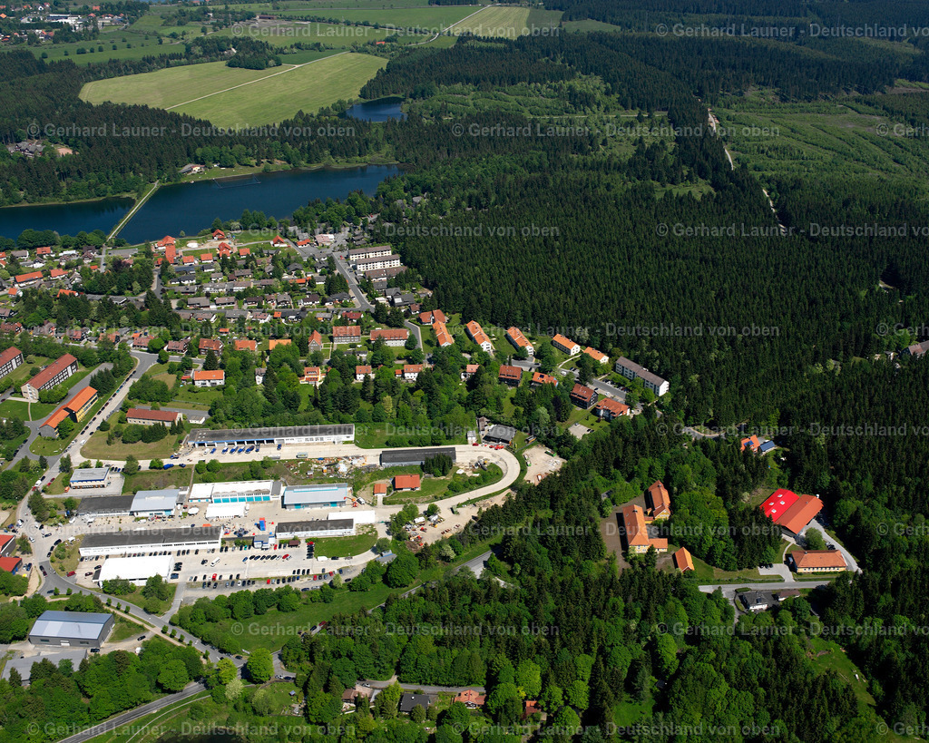 2638507 | CLAUSTHAL-ZELLERFELD 09.06.2006 Industrie- und Gewerbegebiet  in Clausthal-Zellerfeld im Bundesland Niedersachsen, Deutschland // Industrial and commercial area  in Clausthal-Zellerfeld in the state Lower Saxony, Germany Foto: Gerhard Launer