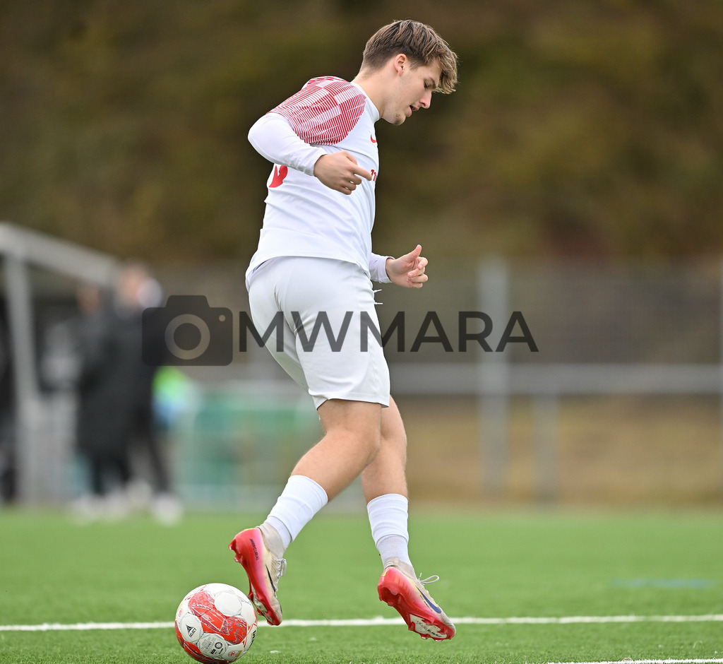 Fussball I Herren I Saison 2025-2026 I Bundesliga I 6. Spieltag I Eintracht Frankfurt - FC Bayern München  | MWMARA - Realisiert mit Pictrs.com