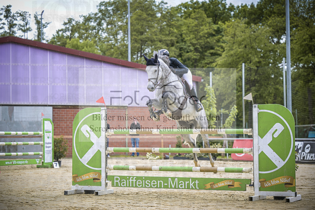 DOS_1012 | Entdecke hochwertige Reitturnierfotos von Foto Oger. Professionell, emotional und authentisch – jetzt Lieblingsmomente im Shop bestellen.Deutschlandweite Turnierfotografie. - Realisiert mit Pictrs.com