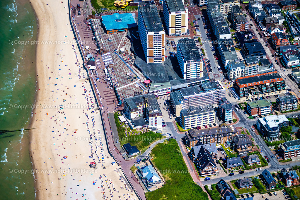 Sylt_Westerland_Miramar_Hotel_ELS_0466210625 | SYLT 21.06.2025 Hochhaus- Gebäude der Hotelanlage " Hotel Miramar " an der Dünenstraße im Ortsteil Westerland in Sylt Nordsee - Insel im Bundesland Schleswig-Holstein, Deutschland. Weiterführende Informationen bei: Kreis Hotel GmbH & Co. KG. // High-rise building of the hotel complex " Hotel Miramar " on street Duenenstrasse in the district Westerland in Sylt North Sea Island in the state Schleswig-Holstein, Germany. Further information at: Kreis Hotel GmbH & Co. KG. Foto: Martin Elsen