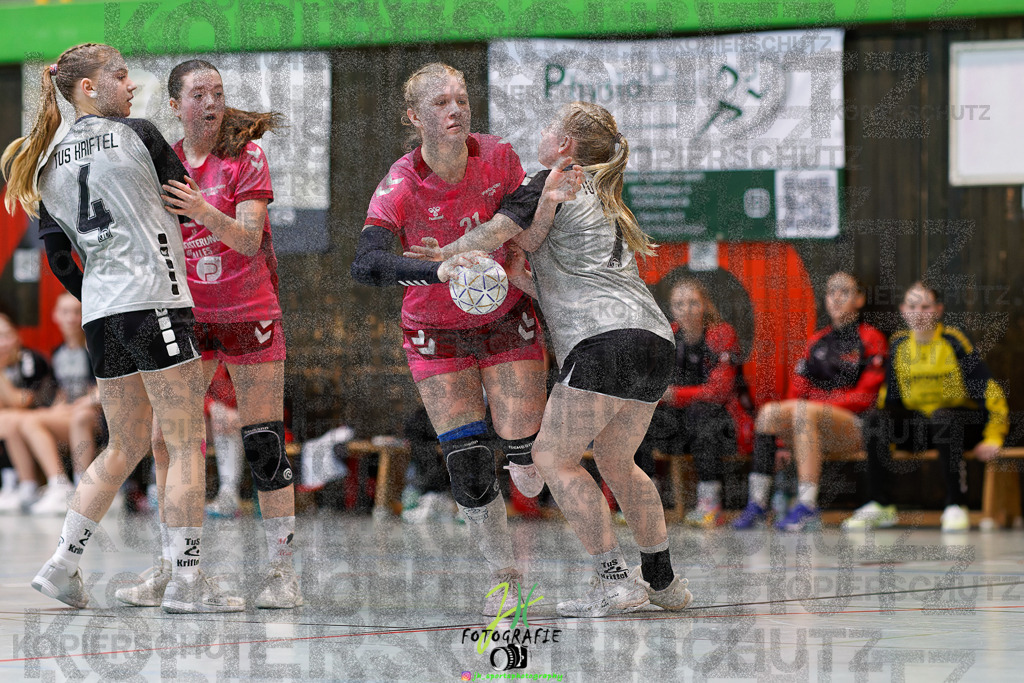 Hessenmeisterschaft wJC - Spiel um Platz 3; TuS Kriftel - SG Schenklengsfeld | Hessenmeisterschaft wJC - Spiel um Platz 3; TuS Kriftel - SG Schenklengsfeld am 22.03.2025 in Biedenkopf (Sporthalle Lahntalschule)Photo © 2025 - Jörg Heinrich - Realisiert mit Pictrs.com