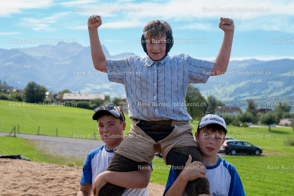 RB_05539 | René Burch leidenschaftlicher Fotograf aus Kerns in Obwalden.  Hier finden sie Sport, Landschaft und Natur Fotografie.
 - Realisiert mit Pictrs.com