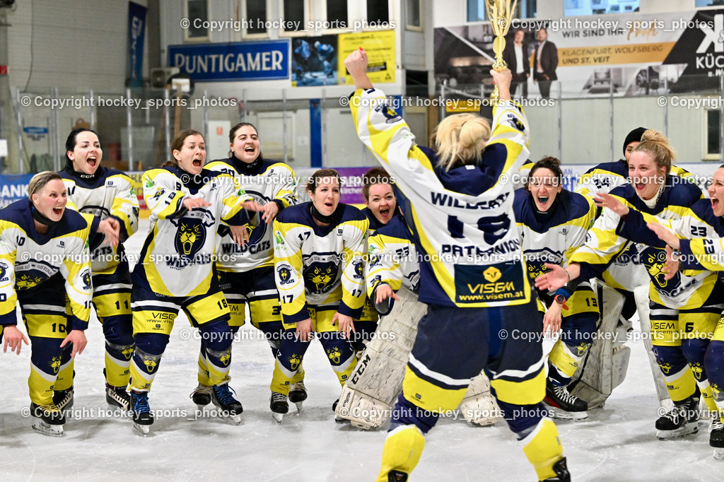 WILDCATS PATERNION & Lady Hawks Siegerehrung-Meisterfeier | Jubel Wildcats Paternion Mannschaft, Meister, WILDCATS PATERNION &amp; Lady Hawks Siegerehrung-Meisterfeier, WILDCATS PATERNION &amp; Lady Hawks Siegerehrung-Meisterfeier am 12.03.2025 in Steindorf (Ossiachersee Halle), Austria, (Photo by Bernd Stefan)