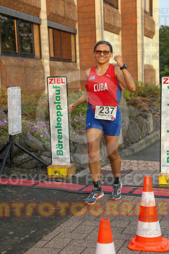 240802_2008_EX1_6994 | Sportfotografie im Rhein-Sieg Kreis, Köln, Bonn, NRW, Rheinland Pfalz, Hessen, etc. Unser Tätigkeitsfeld umfasst den Laufsport vom Volkslauf über den Marathon, Duathlon, Triathon bis zum Ultralauf wie Kölnpfad Ultra oder Schindertrail.