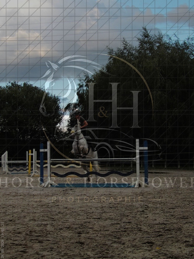 1787943921___C0810348 | handhphotographie - Realisiert mit Pictrs.com