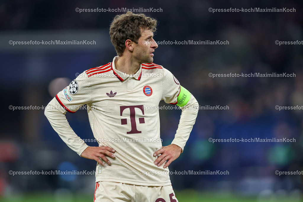 UCL10122402202 | 10.12.2024, Fußball, UEFA Champions League, Schachtar Donezk - FC Bayern München, Arena AufSchalke Gelsenkirchen, 8. Spieltag Saison 2024 2025: Thomas Müller (Bayern #25)DFB regulations prohibit any use of photographs as image sequences and or quasi-video.