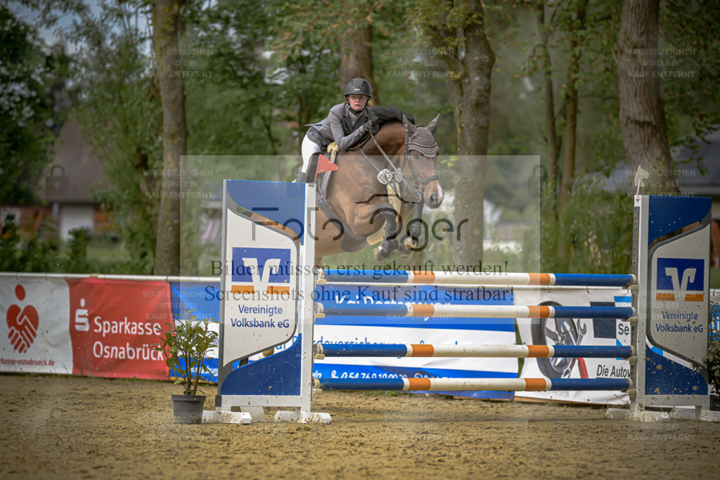 20240505-DOS_0279 | Entdecke hochwertige Reitturnierfotos von Foto Oger. Professionell, emotional und authentisch – jetzt Lieblingsmomente im Shop bestellen. - Realisiert mit Pictrs.com