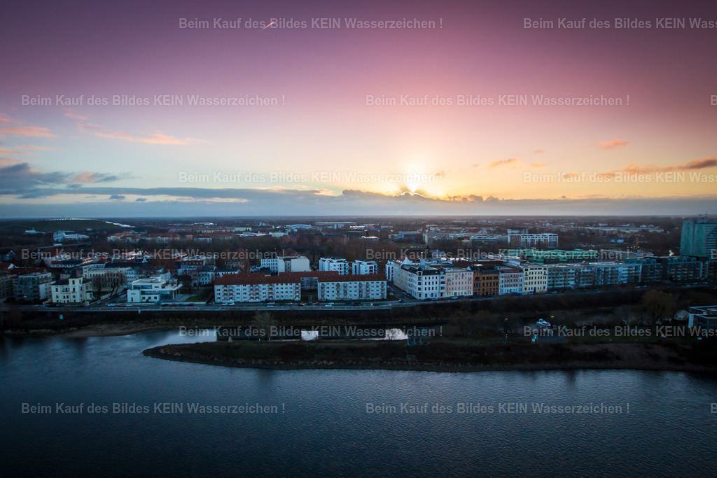 Petriförder Gegenlicht-7629 | Magdeburg Luftbild Werder  Elbe - Realisiert mit Pictrs.com