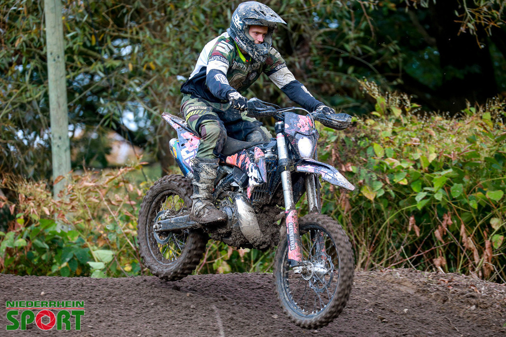 OpenTrack2024_Sonntag_Hobbyfahrer_030 | Bildergalerie von Sport-Ereignissen aber auch von weiteren spannenden Dingen - nicht nur vom Niederrhein. In Anlehnung an den bekannten Spruch von Hanns Dieter Hüsch heißt das Motto: "Niederrhein ist überall".  - Realisiert mit Pictrs.com