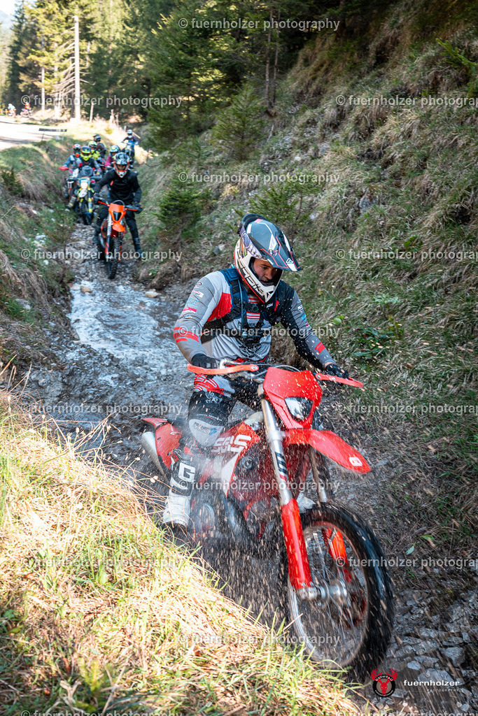 fuernholzer_250501-C1-38 | Fotografische Impressionen von der Red Stag Enduro Extreme by fuernholzer-photography.com. Endurosport in Österreich fotografisch festgehalten von fuernholzer. Auftragsfotografie für Private, Gewerbefotos und Industriefotografie. Eventfotografie, Sportfotografie und Motorsportfotografie. Anbieter von Fotoworkshops, Fototraining, fotografischen Vorträgen und Fotoseminaren.