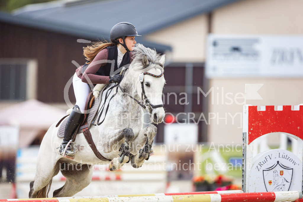 240426_Olfen-Vinnum_PonyTrophy-141 | Deine schönsten Turniermomente als professionelle Fotos! Entdecke hochwertige Pferdesport-Fotografie im Online-Shop. Jetzt Fotos finden & bestellen!