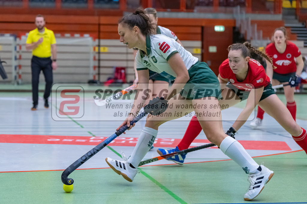 HK_20240114_108052 | 1. Bundesliga Damen Crefelder HTC - Uhlenhorst Mülheim am 14.1.2024 Halle Glockenspitz, Krefeld , Claire Engel ( Uhlenhorst Mülheim #7 )