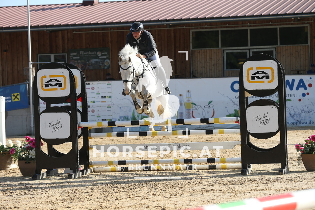 DL2Q0195 | Willkommen bei Brunnmayr - Design & Fotografie – Ihrem Spezialisten für Reitturniere und Pferdeveranstaltungen in Oberösterreich, Salzburg und Bayern! Seit über 17 Jahren sind wir leidenschaftlich dabei.