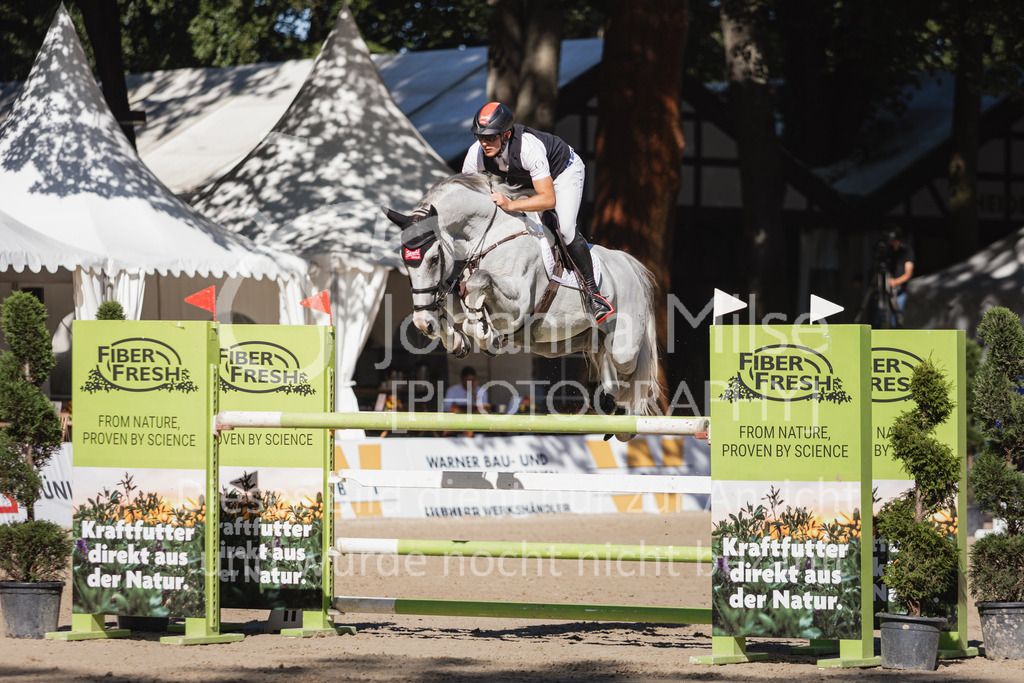 230908_OWLCh_MediumTour-112 | Deine schönsten Turniermomente als professionelle Fotos! Entdecke hochwertige Pferdesport-Fotografie im Online-Shop. Jetzt Fotos finden & bestellen!