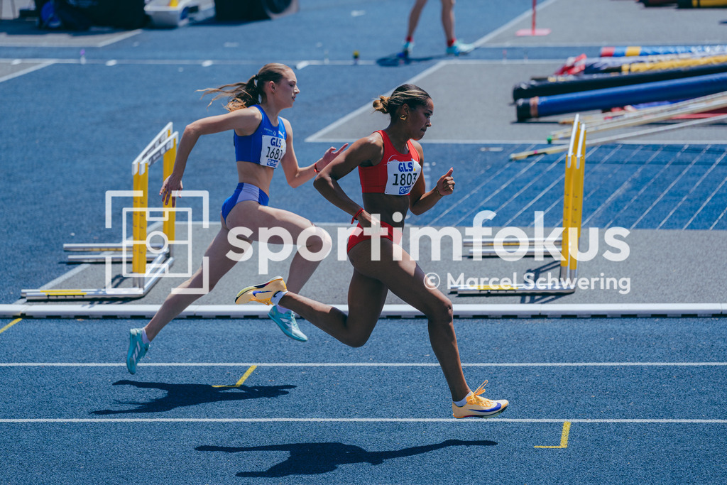 Deutsche Meisterschaften U20 / U16 2026 | Naomi Baumann, TSB Schwäbisch Gmünd, 1803, 200-Meter-Lauf, Halbfinale, Deutsche Meisterschaften der U20 &amp; U16 2026, Lohrheidestadion Bochum-Wattenscheid, 12.07.2026. Foto: Marcel Schwering / sportimfokus - Realisiert mit Pictrs.com