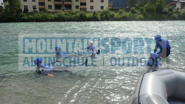 P7010131 | Bestelle die Bilder deines Berg- oder Wasser-Abenteuers mit Mountain Sports bequem von zu Hause aus direkt über unseren Online Fotoshop von pictrs.com. - Realisiert mit Pictrs.com