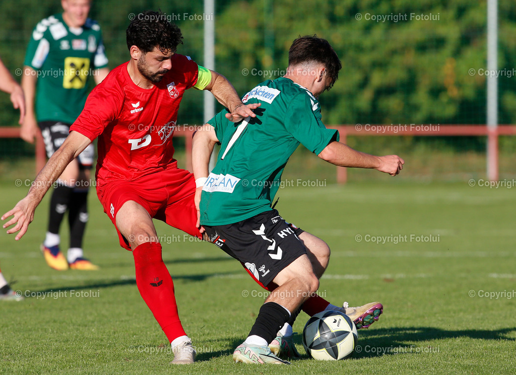 A_LUI_250925_0000027 | SPORT,FUSSBALL REGINALLIGA MITTE ASKOE OEDT-JUNGE WIKINGER 27.09.25 IM BILD: BUENYAMIN KARATAS  (OEDT) UND TIMON SPIEGL (JUNGE WIKINGER FOTO:FOTOLUI