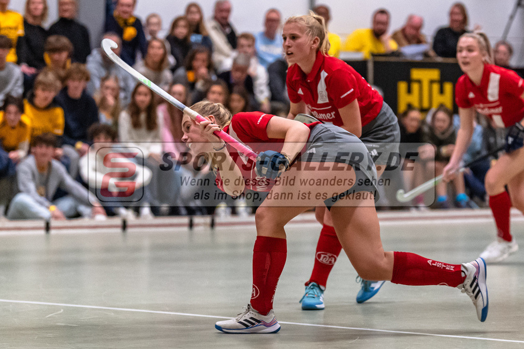 SM_20240112-D5A_0101 | 1.Bundesliga Hallenhockey  (W) HTHC - DCadA / 5:2 (0:0)