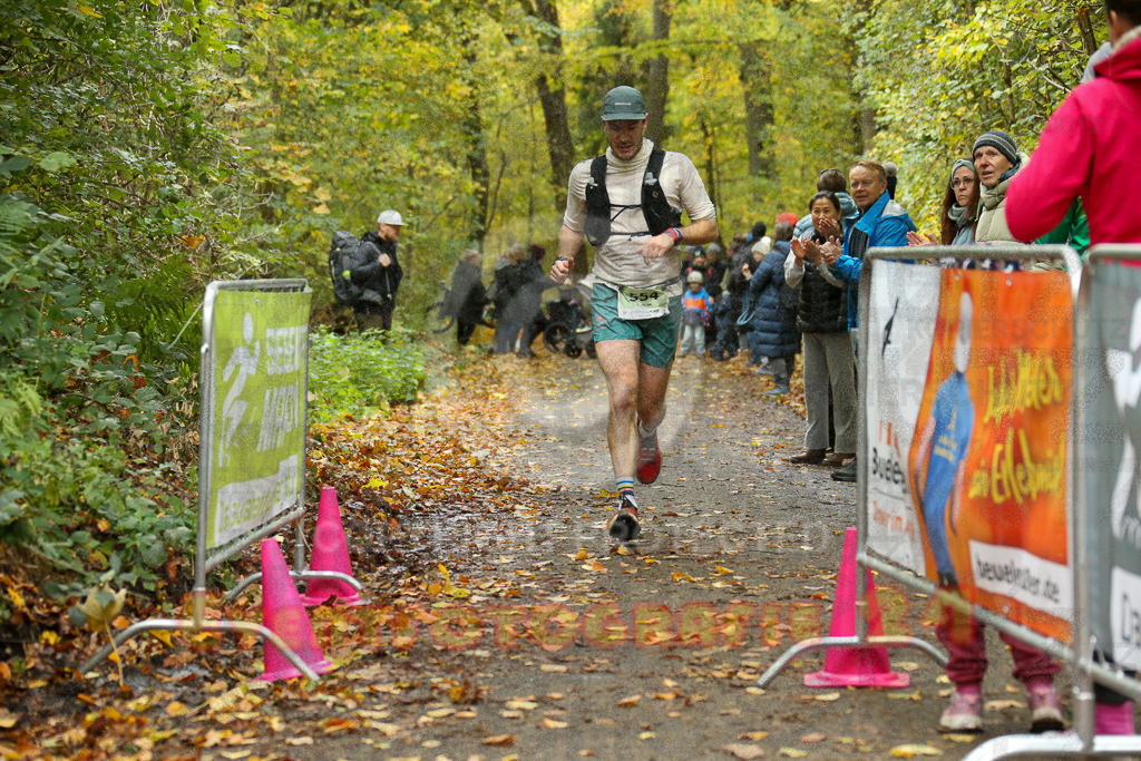 251026_1211_EX1_9970 | Sportfotografie im Rhein-Sieg Kreis, Köln, Bonn, NRW, Rheinland Pfalz, Hessen, etc. Unser Tätigkeitsfeld umfasst den Laufsport vom Volkslauf über den Marathon, Duathlon, Triathon bis zum Ultralauf wie Kölnpfad Ultra oder Schindertrail.