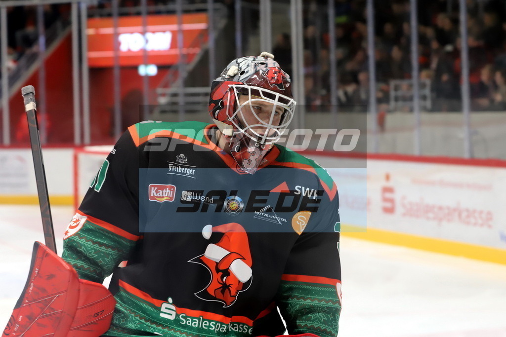 Nils Kapteinat MEC | Nils Kapteinat MEC - Realisiert mit Pictrs.com