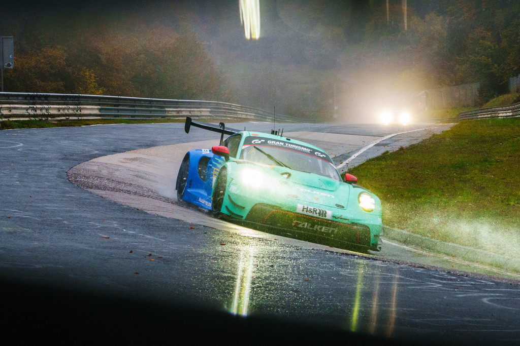 Nürburgring Langstrecken Serie (NLS) Rennen 5 | 19.10.2024 Nürburgring Langstrecken Serie (NLS) Rennen 5, Nürburgring,Deutschland, Bild: #4 Falken Motorsport, Joel Eriksson und Tim Heinemann im  Porsche 911 GT3 R - Realisiert mit Pictrs.com