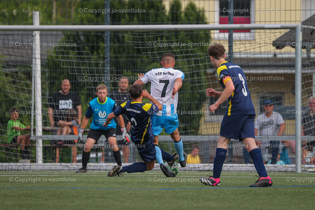 BQ3I5075 | 06.06.2023; Relegation zur Kreisliga B Dillenburg; Kunstrasenplatz Herborn; SG Guntersdorf/Herborn - SSV Hirzenhain; Ergebnis 5:1 (1:0)