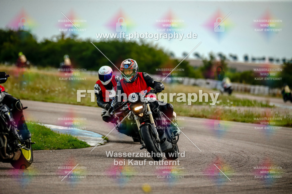 Chambley Juli-2484 | Hier findet Ihr Bilder von Touristenfahrten auf der Nürburgring Nordschleife oder von anderen Veranstaltungen die ich besucht habe. Viel Spass beim Durch Schauen 