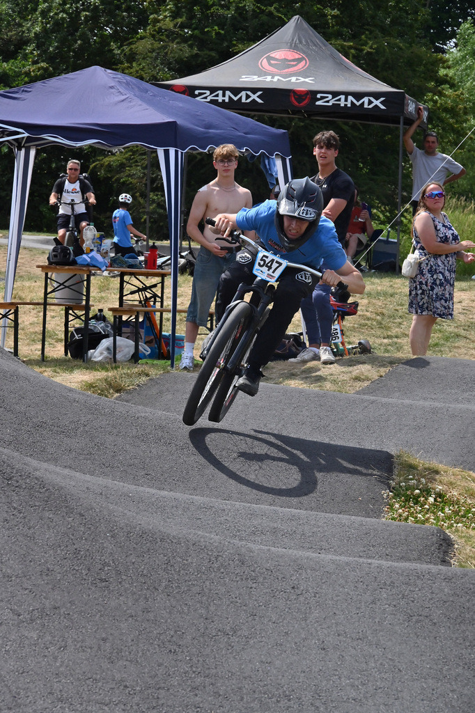 DSC_7501-cam-florian | German Pumptrack Series - Realisiert mit Pictrs.com