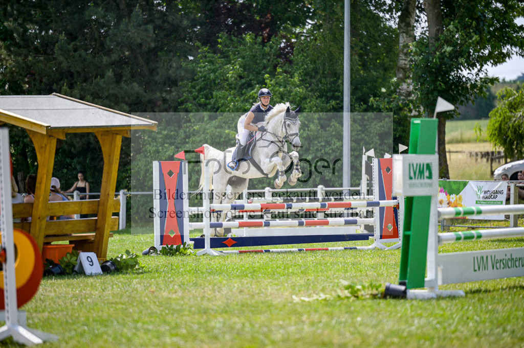 Reitturnier Voxtrup | Entdecke hochwertige Reitturnierfotos von Foto Oger. Professionell, emotional und authentisch – jetzt Lieblingsmomente im Shop bestellen.Deutschlandweite Turnierfotografie. - Realisiert mit Pictrs.com