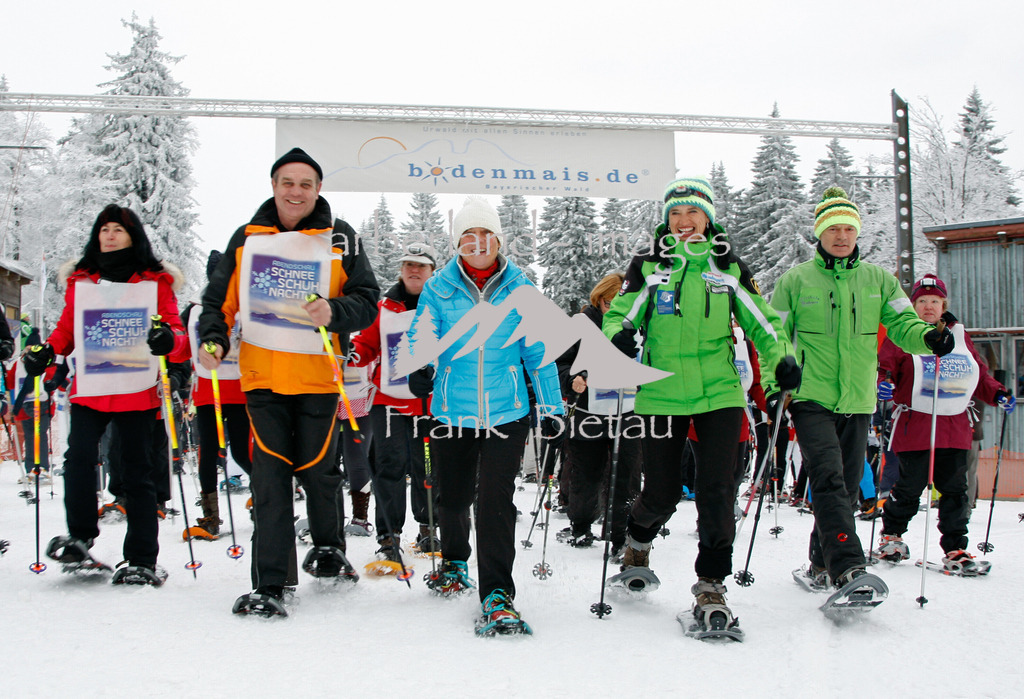 20130124_fb_5785 | 2. Bodenmaiser Schneeschuhnacht mit Rosi Mittermaier und Christian Neureuther

Bild: mitte Rosi Mittermaier