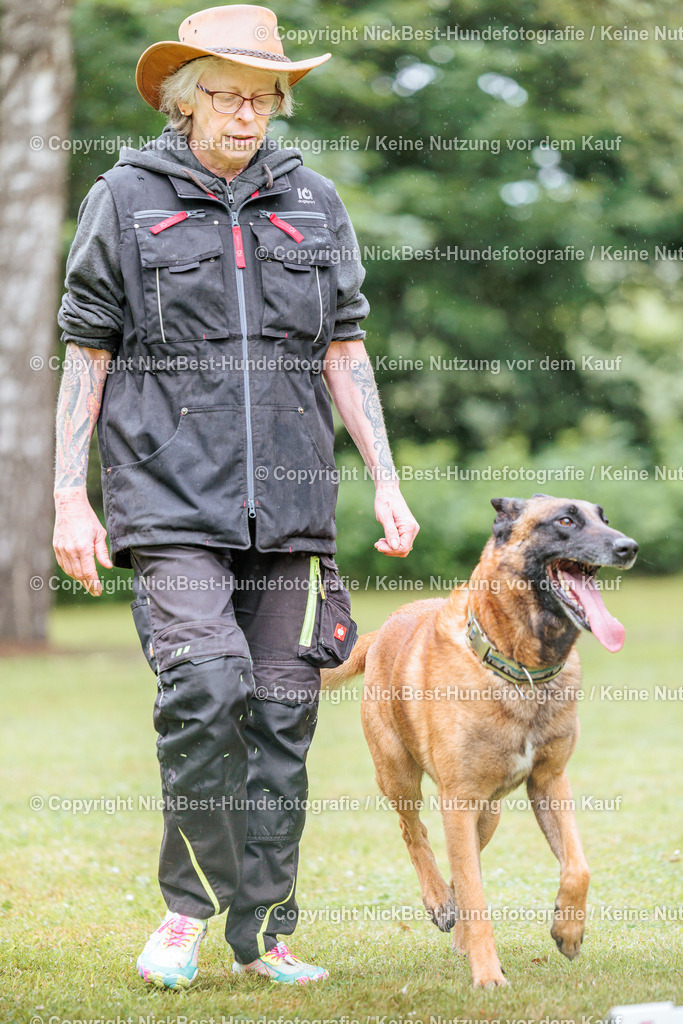 RO-Blumenthal-2026-Nickbest-Hundefotografie-0439 | Dein Hund! Dein Moment! Deine Erinnerungen! Hundefotografie in Bremen Blumenthal. Ich fange die besonderen Momente deines Vierbeiners ein – ob Indoor mit Blitzanlage oder in der freien Natur. Sicher dir dein Moment und dein Termin für eure Erinnerungen.