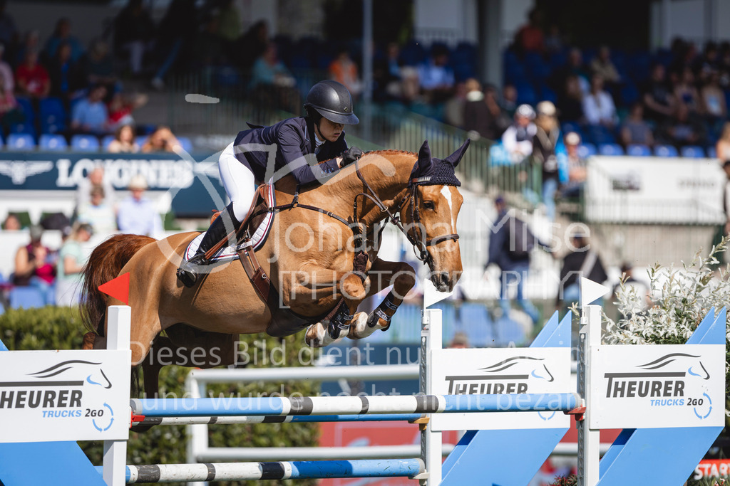 240510_Hamburg_YoungsterTour7y-104 | Deine schönsten Turniermomente als professionelle Fotos! Entdecke hochwertige Pferdesport-Fotografie im Online-Shop. Jetzt Fotos finden & bestellen!