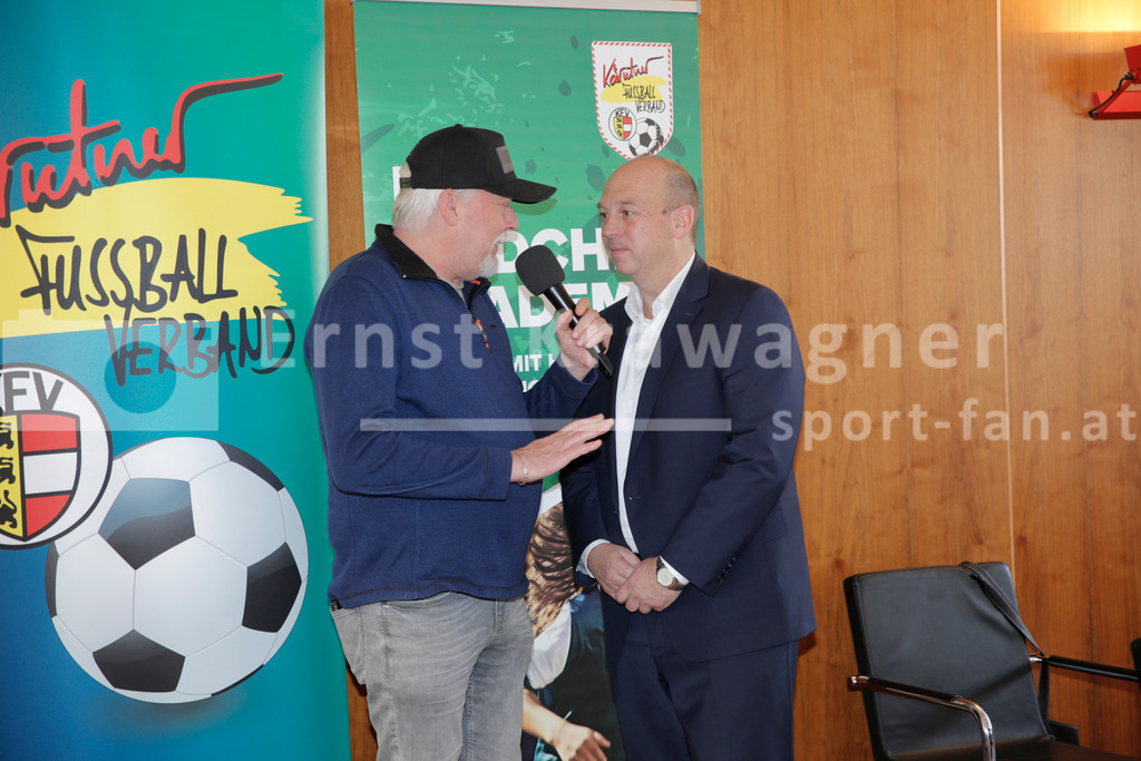 Pressekonferenz mit Mag. Martin Mutz, Rüdiger Wratschnig | Kärntner Fußballverband , Pressekonferenz mit Mag. Thomas Jank, Tamara Krammer, Mag. Martin Mutz, Mag. Gerhard Engl,  KFV Hauptsitz, Klagenfurt , Austria. Photo: Ernst Krawagner - Realisiert mit Pictrs.com