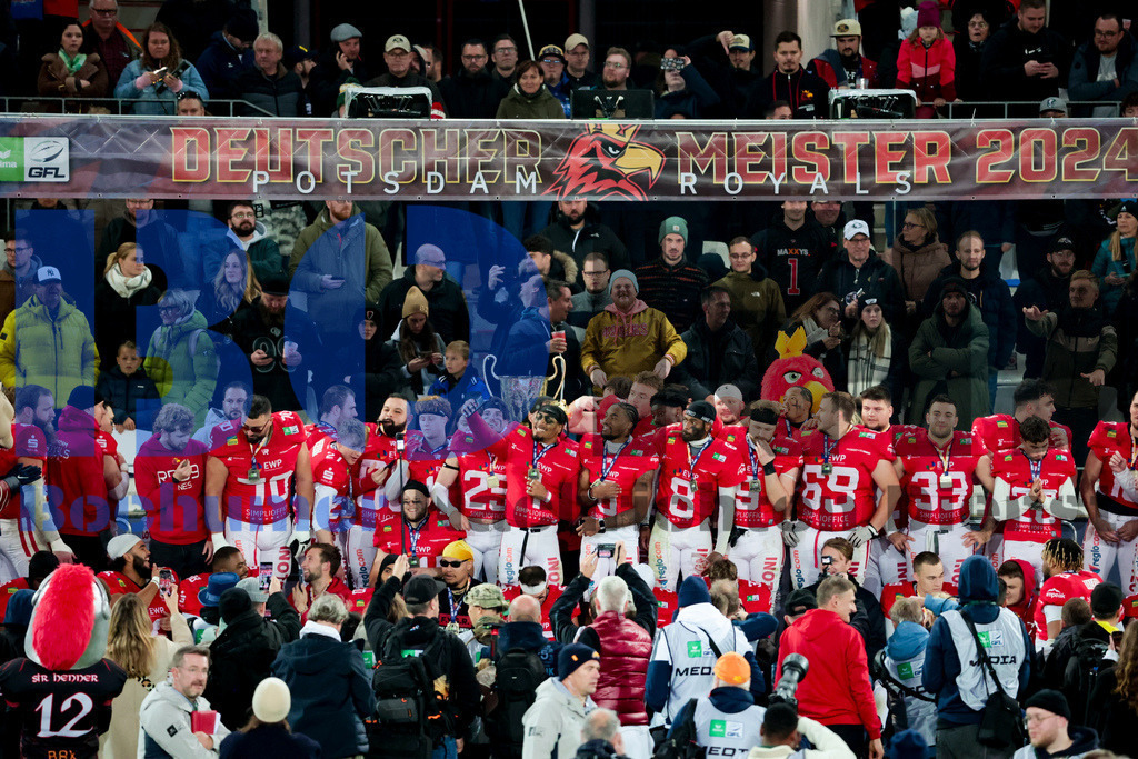 SES_POTDRE20241012-88 | bond - Realisiert mit Pictrs.com